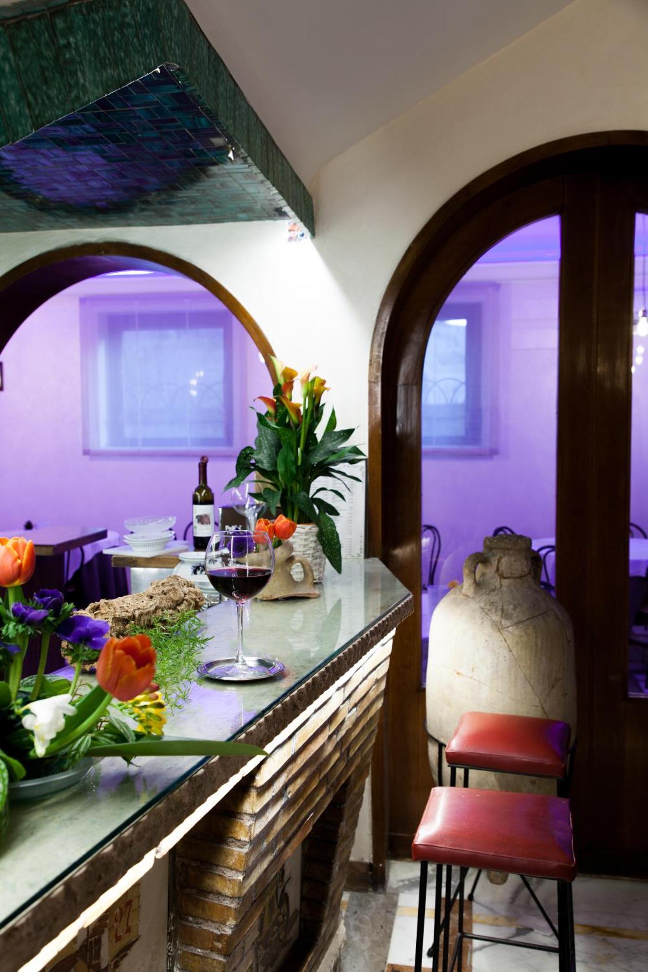 Hotel Santa Prisca โรม ภายนอก รูปภาพ